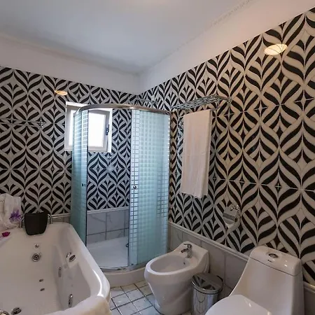 Luksuzna Vila Ob Plazi Z Bazenom וילה *
