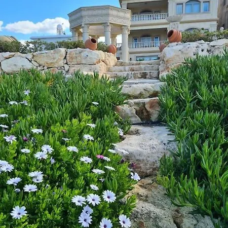 Luksuzna Vila Ob Plazi Z Bazenom * Paphos