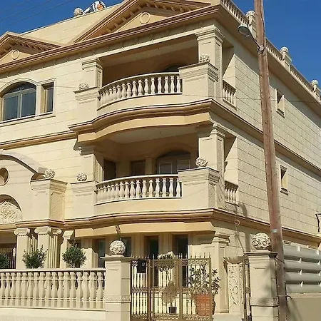 Villa Luksuzna Vila Ob Plazi Z Bazenom