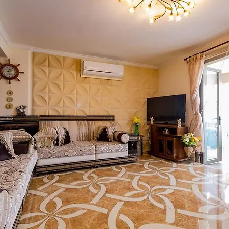 Luksuzna Vila Ob Plazi Z Bazenom * Paphos