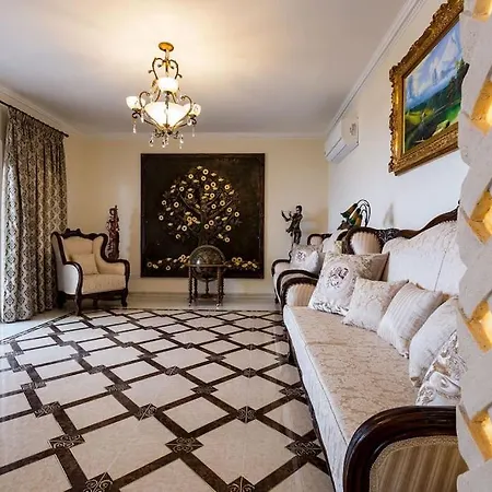 Luksuzna Vila Ob Plazi Z Bazenom Paphos