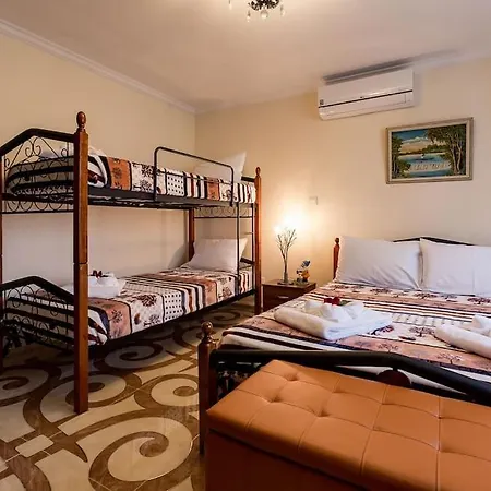 Luksuzna Vila Ob Plazi Z Bazenom וילה *