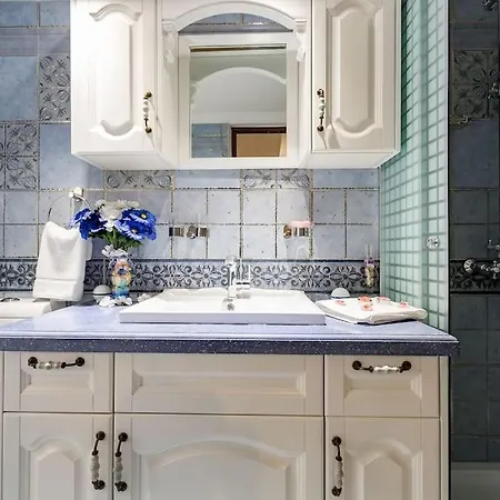 Luksuzna Vila Ob Plazi Z Bazenom Villa
